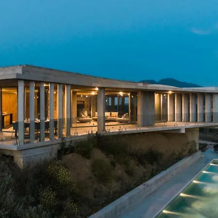 Unique 4 Bedrooms Sea View Near Pylos Pila